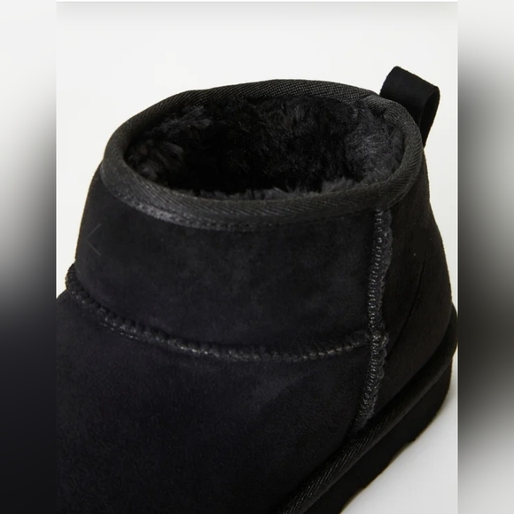 Charlee Fuzzie Bootie Size *8 - Picture 7 of 8